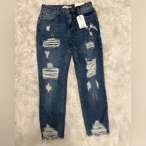 NWT! Cello Distressed Denim Jeans Size 3
